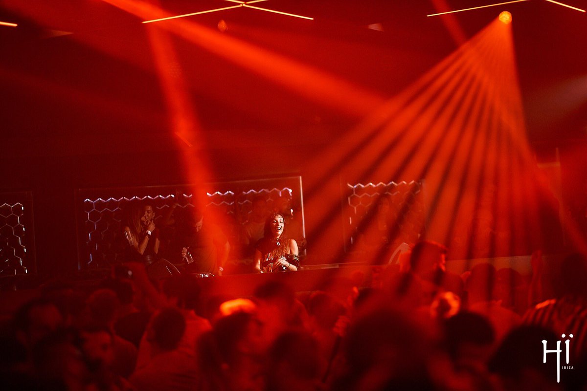 bjonesdj's tweet image. No words to describe how happy I am to be part of this .. blessed 🙏🏽❤️ @FMIFOfficial #jackback @davidguetta @idriselba @hiibizaofficial #ibizavibes #fmif