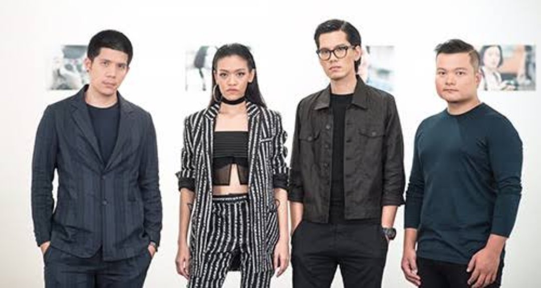 Thanat_Garfield's tweet photo. #วงเคลียร์ @patklear เป็นอะไร?กันครับ
แฟนคลับเป็นห่วง!
#KLEAR #klear #klearband 
#klearfamily #patklear #knatklear #keeklear #nutklear
💖💞 https://t.co/RKlpSvg4hm