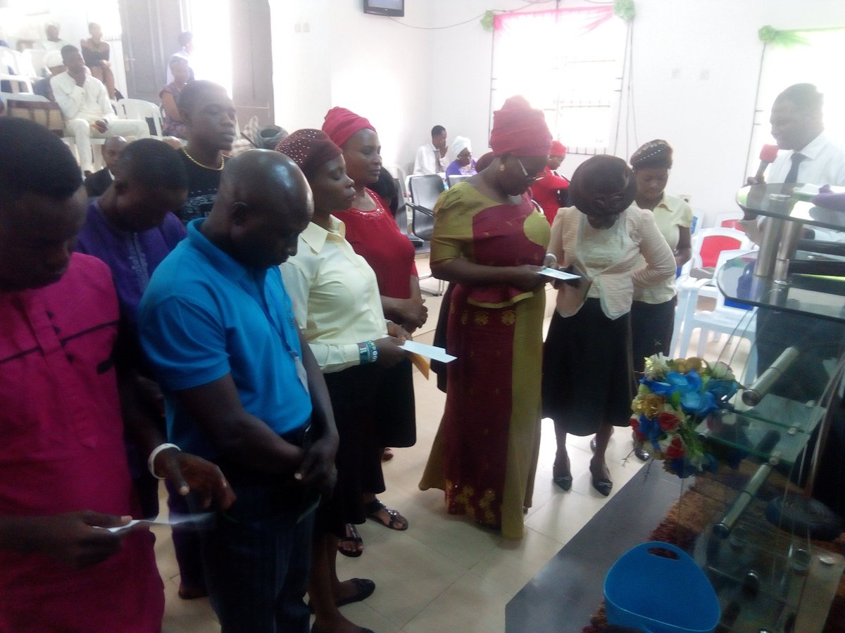 RccgJesusThrone's tweet photo. Prayers for tithers led by Pastor Olufemi Oshinowo
#AndGodSaid
#SeasonOf1Cor2:9 https://t.co/TghigSgvvs