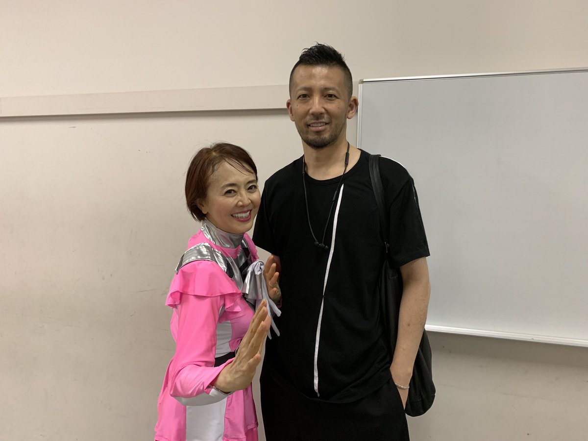 アワーソングス クリエイティブ 公式 على تويتر 熊谷真実 マネージャーです 舞台 世襲戦隊カゾクマン の千秋楽が 愛知県知立市にて終了致しました 大好きな旦那と リアルカゾクマン 希水も カゾクマン 仲間入り ザ ノンフィクション 山の日 熊谷