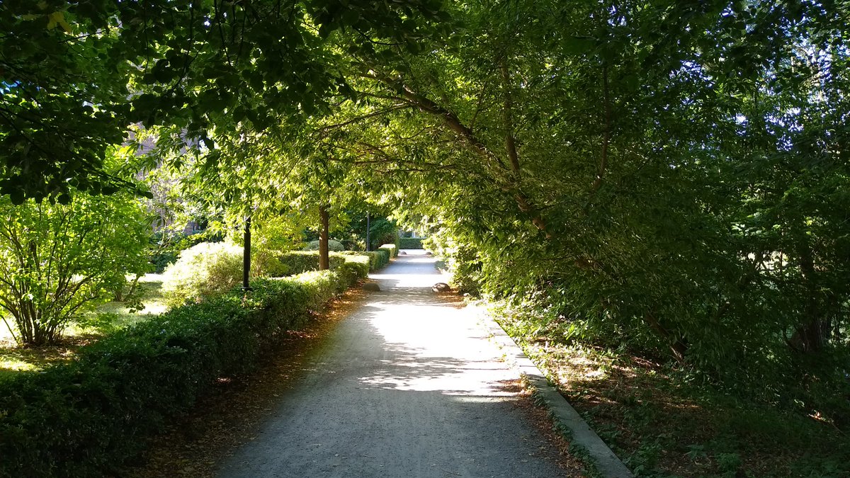 GaiaList tweet media