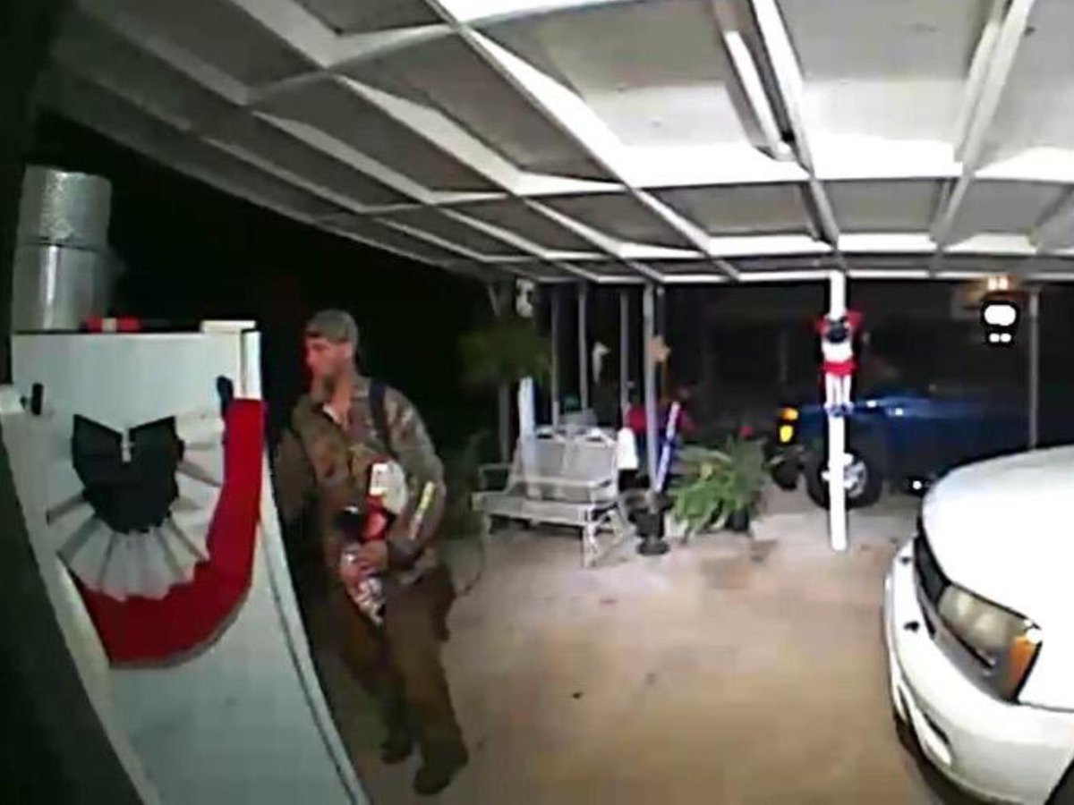 WSMV's tweet photo. #BREAKING: Law enforcement confirms credible sighting of Watson. Click for more: https://t.co/GablX1RBzL #TNNews #DebraJohnson #CurtisWatson #manhunt #prisonerescape https://t.co/4rr067wTtL