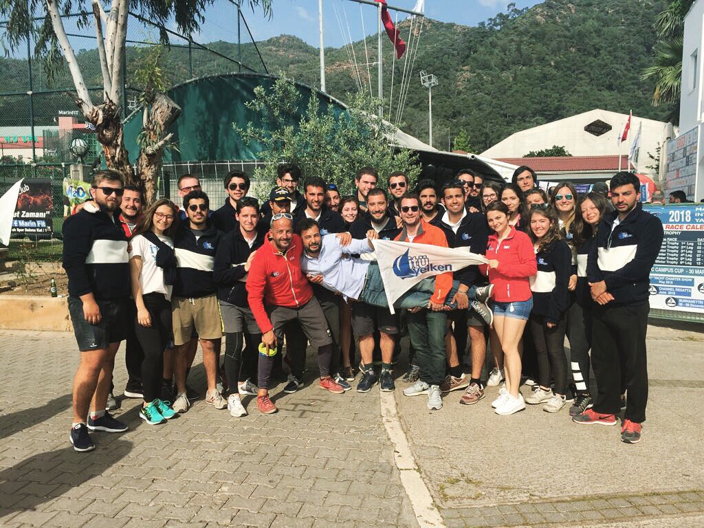 İTÜ Yelken ailesi olarak, sevdiklerinizle geçireceğiniz mutlu bayramlar dileriz.🌺