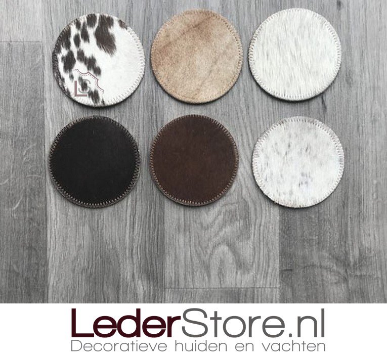 LederstoreNL's tweet photo. 🔥IN DE SPOTLIGHT🔥

Deze leuke set koeienhuid onderzetters met verschillende kleuren en een luxe gestikte rand😍

Bekijk ze allemaal op -> https://t.co/QIuPSzyxmD

#interiordetails #koeienhuid #lederstore #taxidermy #cowrug #cowhide #luxury #koeienvel #gift #cadeau #onderzetter https://t.co/lmv3V7v9A9