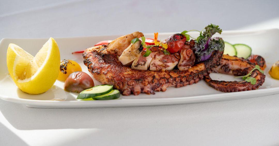 pelican_grand's tweet photo. Sun, sand, and food from the sea...
that sounds like summer to me!
#OCEAN2000
.
.
.
#weekend #seaside #seafood #eatfresh #ftlauderdale #loveFL #octopus #summer #oceanfront #dining #shrimp #yummy #getinmybelly #startliving #noblehousehotels https://t.co/TYeCF0ub0I