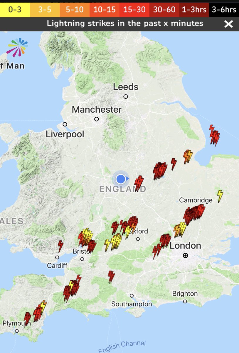 notinuseOct19's tweet photo. Updated @ 17:35 11/08/19.
Good afternoon. We are still seeing lightning being detected under the bands of showers affecting Southern Wales and into parts of England. Lightning detector taken at 17:33. Michael. https://t.co/mgklP8C5MH