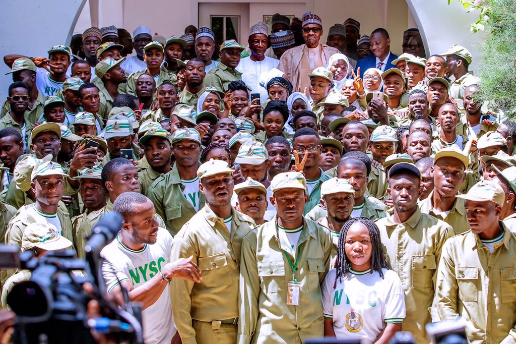 Eid Kabir: Buhari Honours Corps Members In Daura