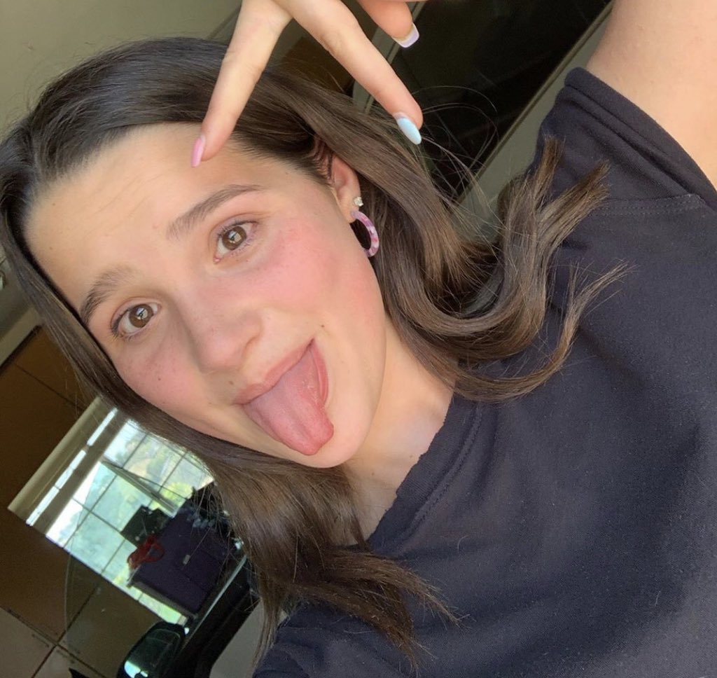 VOTEFORANNIESH1's tweet photo. if twitter blocks my account do my votes still count 🥺@annieleblanc #ChoiceMusicWebStar https://t.co/w23q1bGBCB