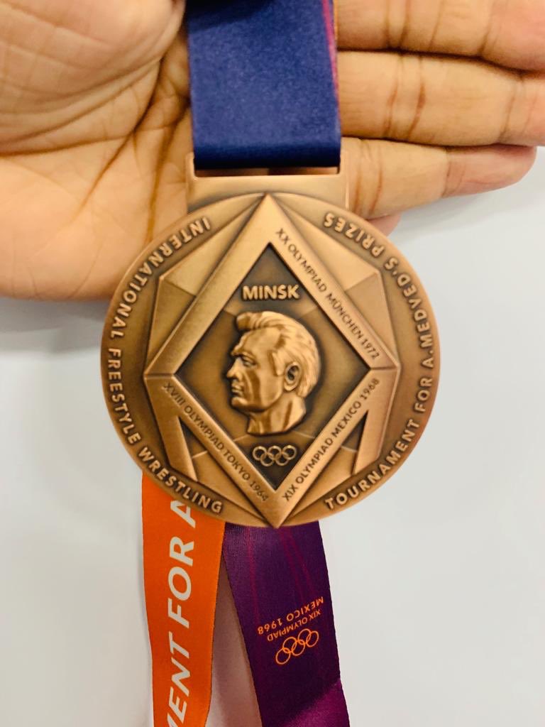 jswsports's tweet photo. A confidence-building medal before the World Championships!
Congratulations to @SakshiMalik, who wins the 62kg 🥉 at the Medved International Minsk!
#BetterEveryday #JSWSport #Wrestling https://t.co/bhE2nNFvjO