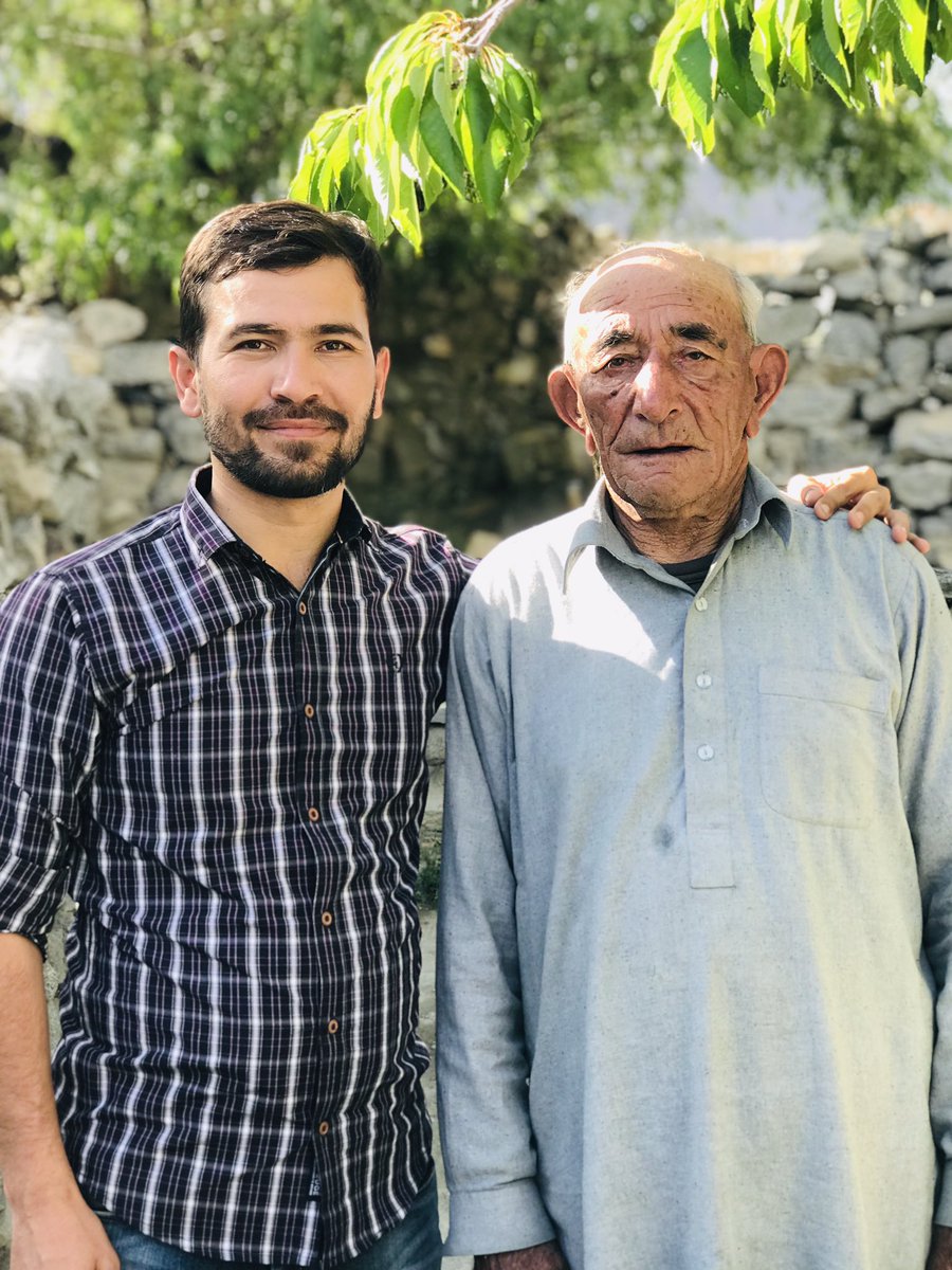 Sherzaman88's tweet photo. I met my grandfather Sultanuddin at Borith village.He is 89 years old but still love to work hard every single day #ghulkin #borith #hunza #GilgitBaltistan https://t.co/QQG0LxjShz