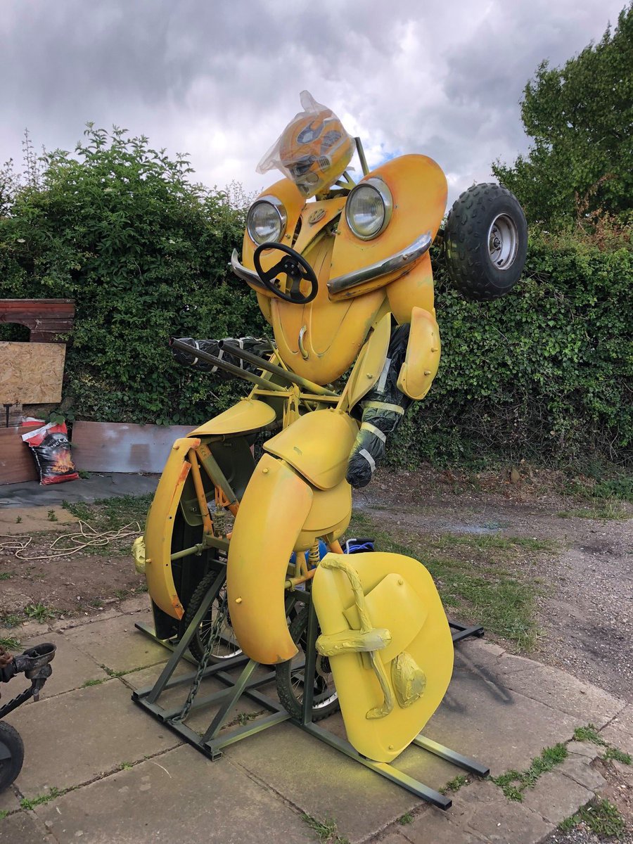 SoapboxConcepts's tweet photo. How #BumbleBeeBrawl was built. #SoapboxConcepts #redbull #redbulluk #redbullsoapboxrace #redbullsoapbox #soapboxrace #soapbox #transformers #transformer #autobot #autobots #bumblebee #bumblebeemovie https://t.co/iXAnkyTKfp