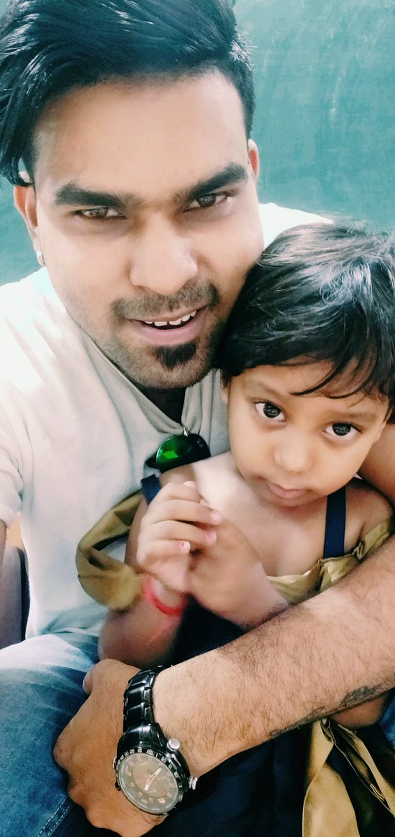 rjshivv's tweet photo. #Sunday #Funday
#Some #Random #Clicks
And #met a #cute #little #fan ❤️😍
#Love #Audience #Kanpur #Blessed #Fans #Rap #RapLife #Radio #RadioLife #BigFM #RJShiv #BigChai #Rapsta #RapLove #RapCraze #HipHop #HipHopLove
@bigfmindia @BigFMUP https://t.co/d1LKhA8B1a