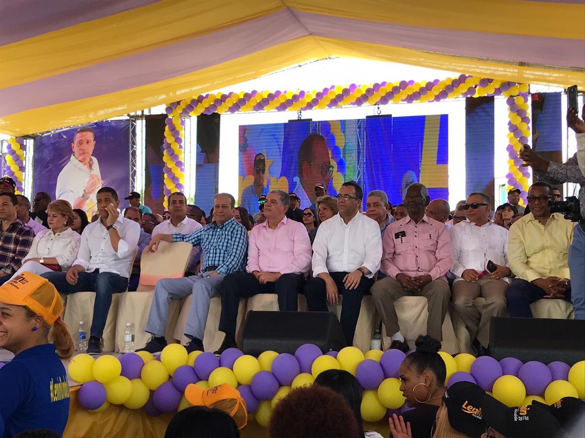 Hoy <a href="/CarlosAmaranteB/">Carlos Amarante Baret</a> junto a otros precandidatos apoyan a Lenin de La Rosa, aspirante a alcalde en San Juan de la Maguana.
#AmaranteFuturoDelCampo