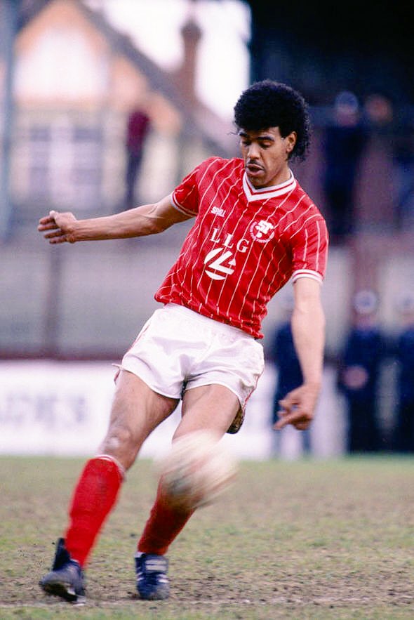 Football Back Then ⚽️🏐⚽️ on Twitter "The one & only Chris Kamara, Swindon Town (197781