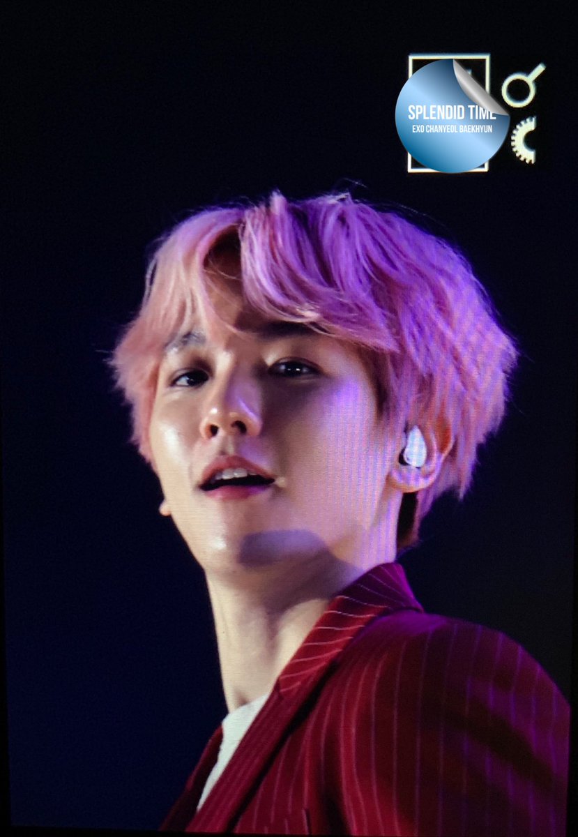 6104time's tweet photo. Glimpse 190811 EXplOration in HK #Baekhyun #백현 #ベクヒョン https://t.co/lbkUAUUq3t
