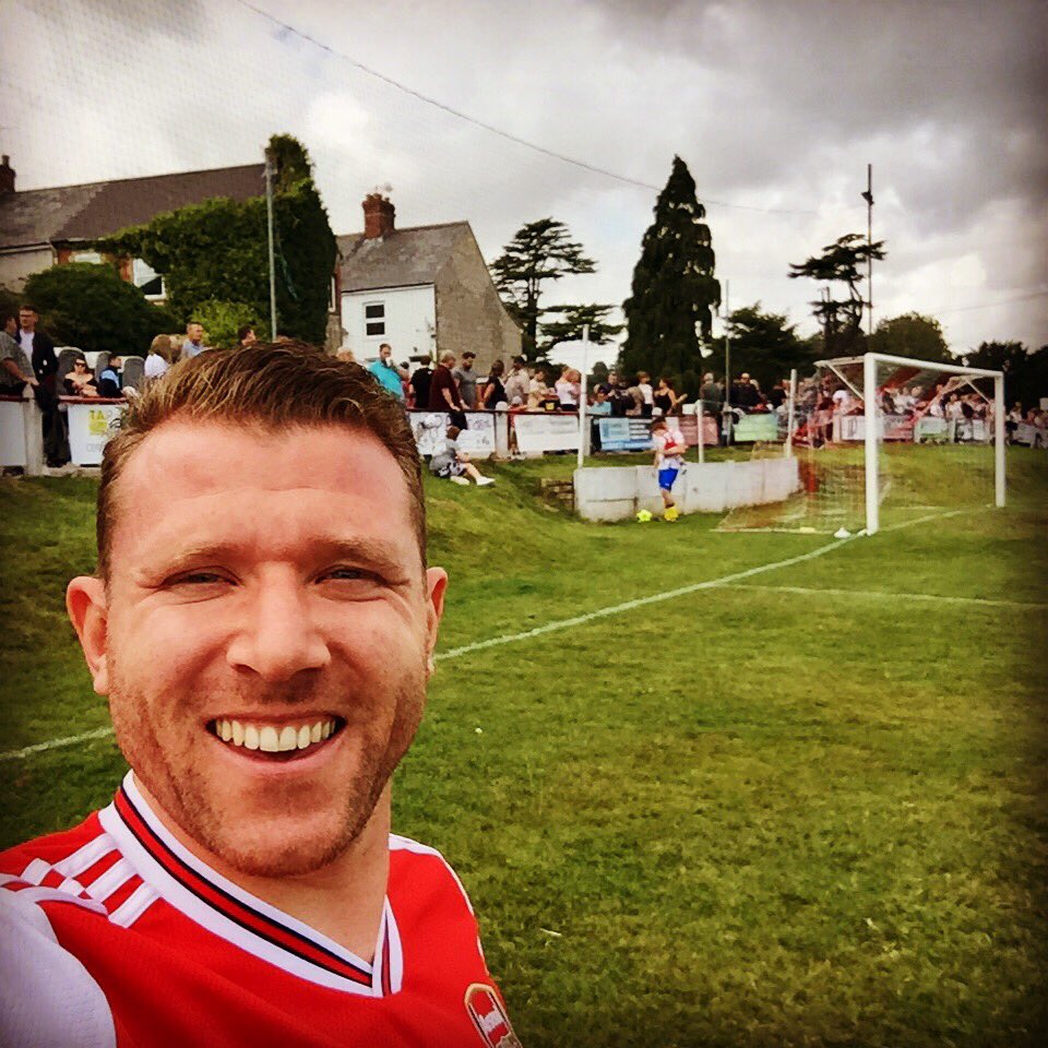 rikneale's tweet photo. Absolutely cracking day here at @ChardTownFC in Somerset for another #ArsenalCharity match raising money for @SYR_TeamBelle. Thanks for the game. Great battle and a terrific set of lads. 💪🏼 #TeamBelle https://t.co/oMEVwXn6Wt