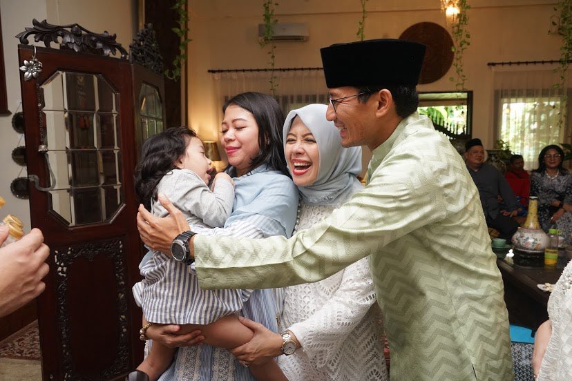 sandiuno's tweet photo. Alhamdulillah bisa menghabiskan waktu di Hari Raya Idul Adha bersama keluarga dan juga kerabat.

Bagaimana dengan Idul Adha kalian? https://t.co/EbF0EudZPy