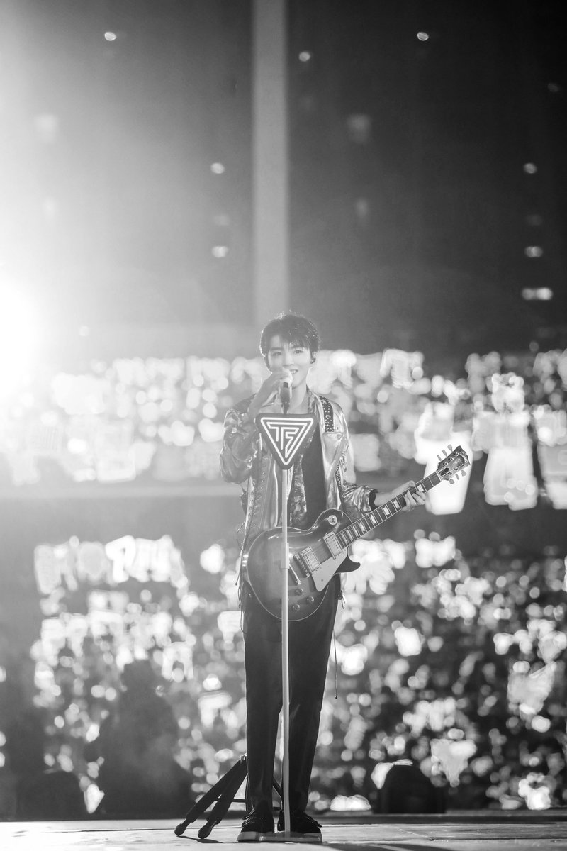 qins_oner's tweet photo. good night everyone. https://t.co/gGIqTPiaOW