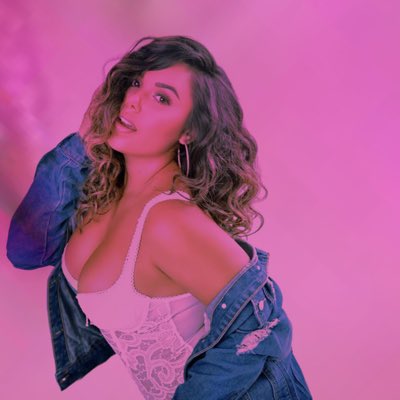 kristinia's tweet photo. #NewProfilePic https://t.co/HIjdwV7tLA