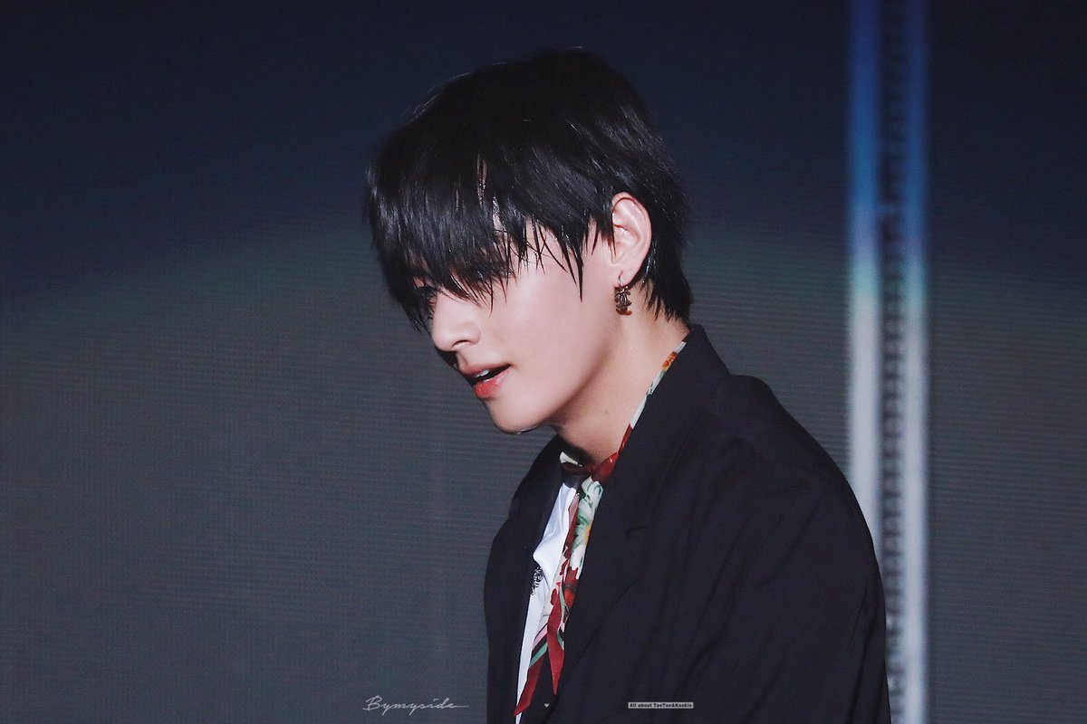 z3iitnm's tweet photo. แม่เจ้าาาาาาาาาาาาาาาาาาา #คนไม่จริง #เทวดาชัดๆ #BTS #V https://t.co/80m5S1NpJP