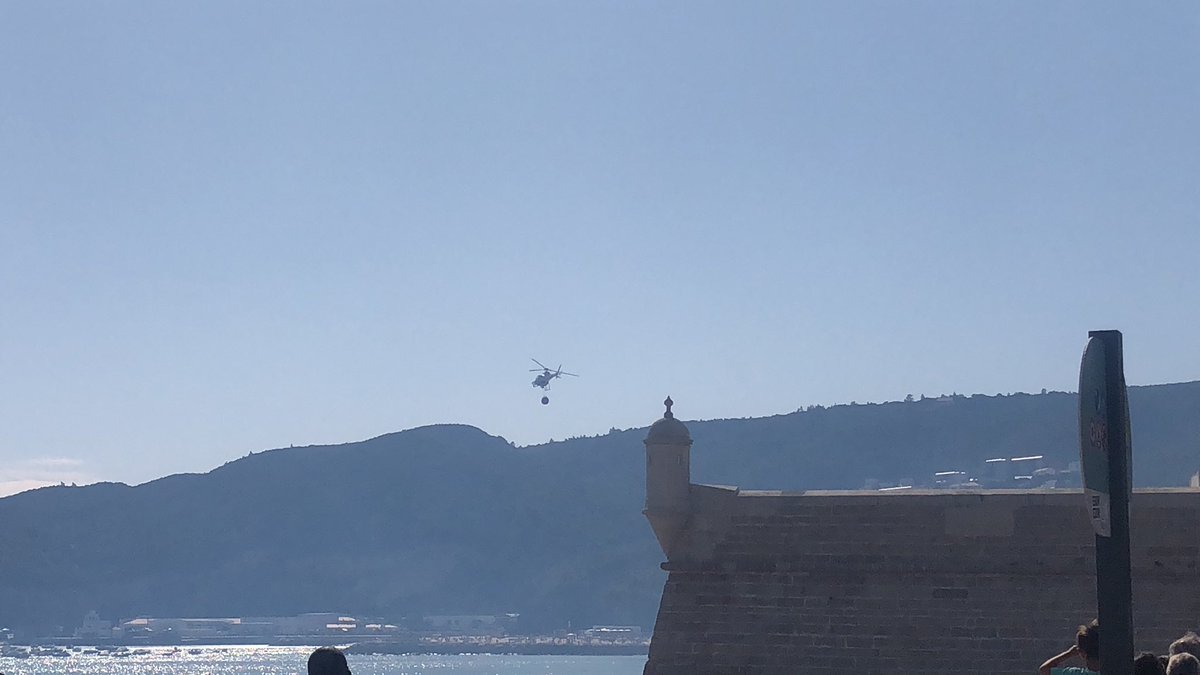 josemorgado's tweet photo. Fogo em Sesimbra. https://t.co/VnHaiPuMF2