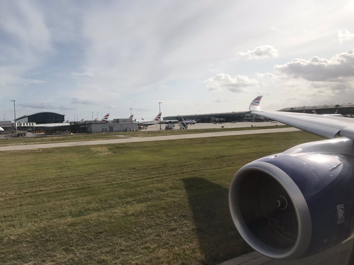 pilot_george_'s tweet photo. And we’re on the move @British_Airways A350-1000. #BA464 #A350 https://t.co/GwxptxxtUo