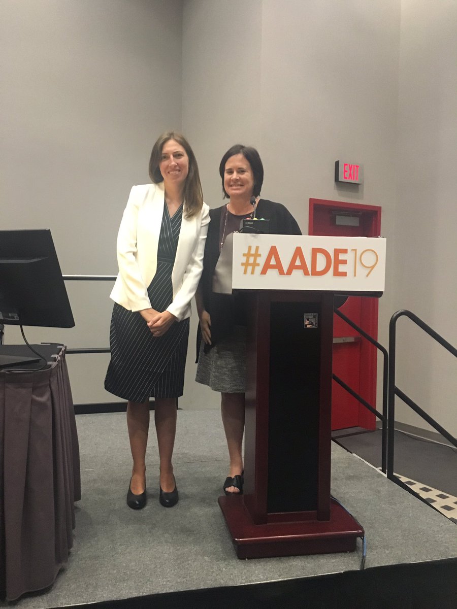 Jtriboletti's tweet photo. These amazing and inspiring RDs/Diabetes Care &amp; Education Specialists knocked their presentation at AADE out of the park! It highlighted the innovative and holistic care strategies at #EskenaziHealth. I am so lucky to call them colleagues! #AADE19 #thisiswhere https://t.co/JacdSKvnnD