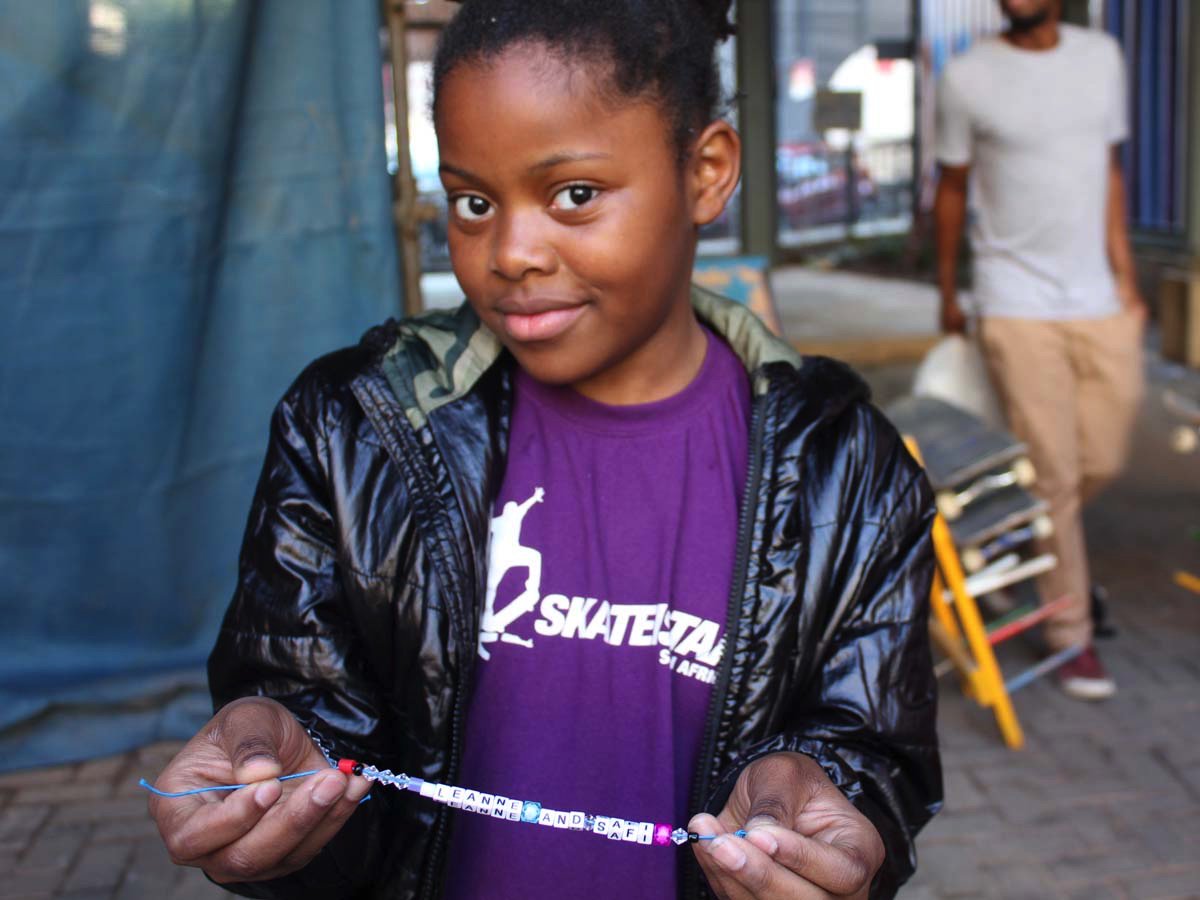 On Mandela Day, students at Skateistan Johannesburg prepared their own sandwiches at the Skate School and had a craft making session followed by a skate session in the park. Friendship bracelets forever!!
#SkateJohannesburg 
#GirlsWhoSkate