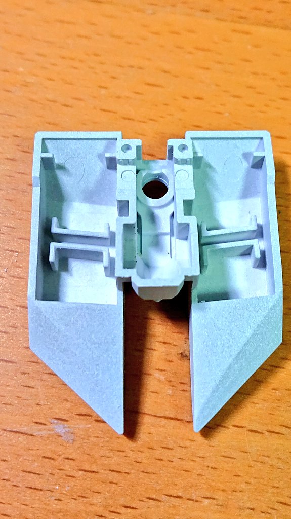 ガンプラ Twitterまとめ 前に作ったメタリックサザビーでやってみた 他 モデラーズ速報