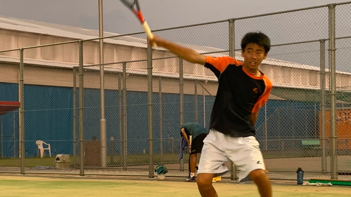 全日本ジュニア出場選手情報】 坂本 日色選手（ルーセントTA熊本） (5)6-7,1-6 佐々木 唯人選手（柳生園TC）  敗戦は悔しいでしょうが、靭TCと江坂TCの試合を観戦し、来年へのイメージトレーニング。 また、日々の積み重ねですねっ✊ #ルーセントテニスクラブ熊本 # LTC ...