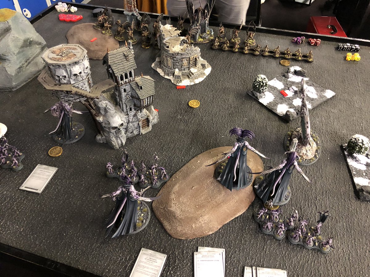 BenJohnson0013's tweet photo. Final game of the day vs @firebornminis and his Blisterskin Flesh-Eater Courts #Blackout19 #Slaanesh #AoS https://t.co/FzKgsKBFED