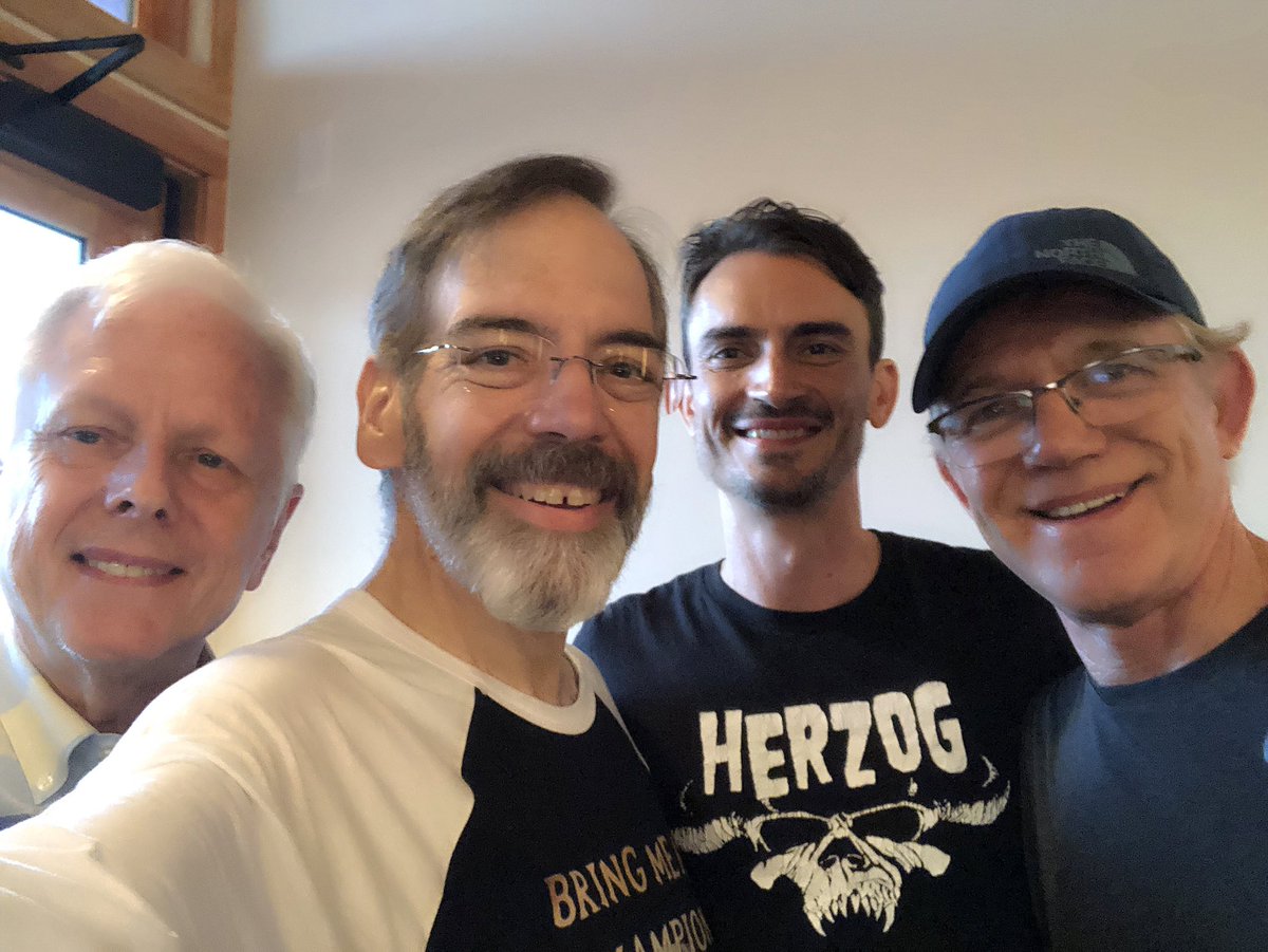 WesJohnsonVoice's tweet photo. Great meeting and chatting this weekend with the writer and star of The Wizard at @letsplayexpo. @primniple &amp; David Chisholm couldn’t have been nicer. Look for a surprise from them on the #Voiceaplooza panel at 11am today! https://t.co/u84lTXMDmV