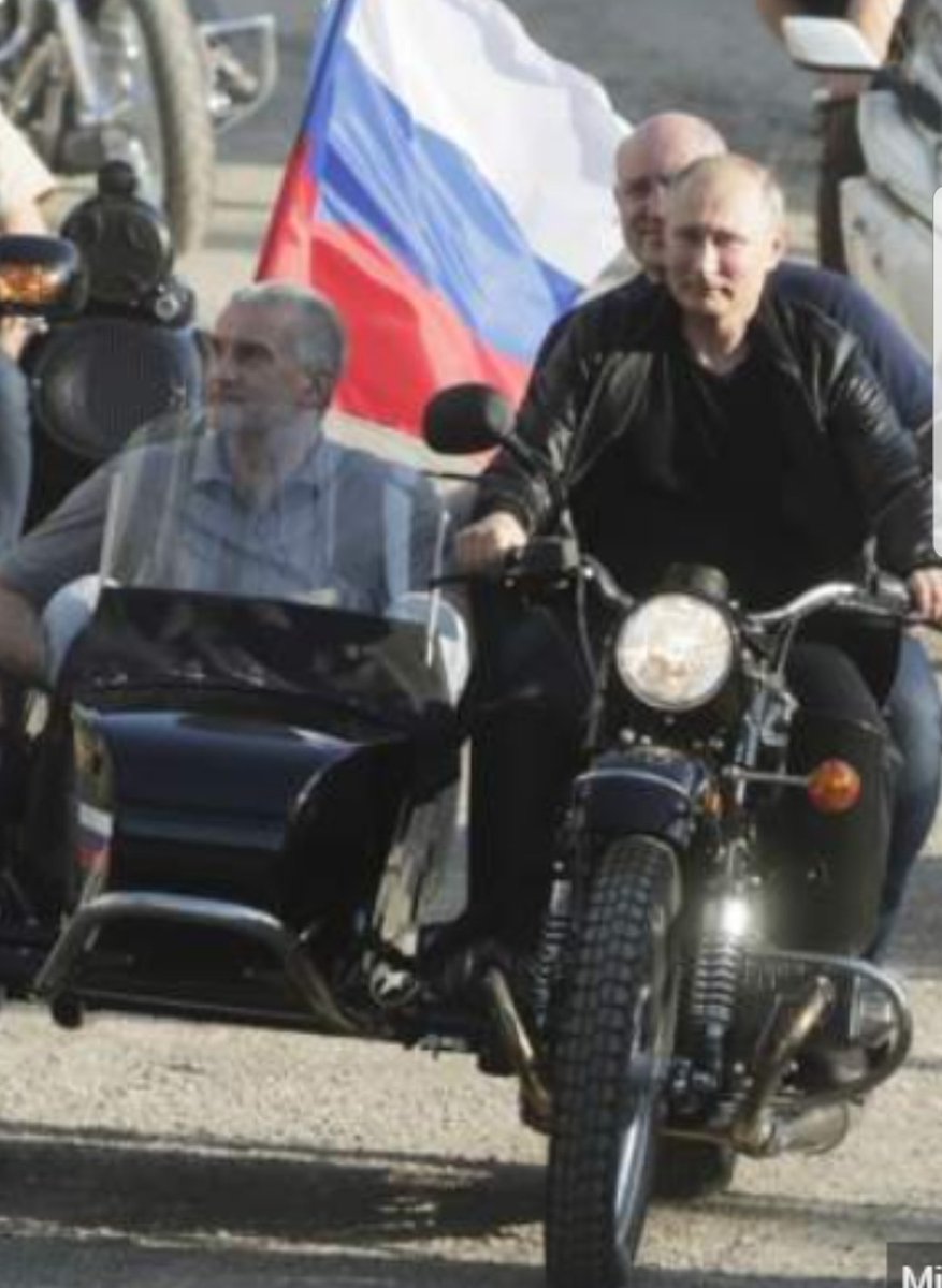 путин на мотоцикле фото