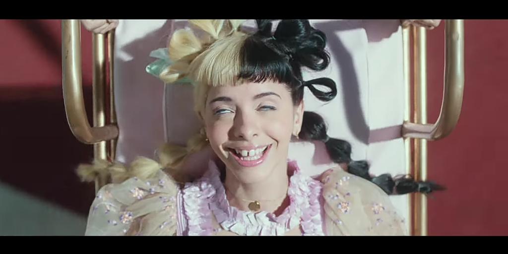 Melanie martinez office. Melanie Martinez k12. Мелани Мартинес k-12.