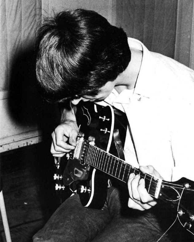 beatlearchive's tweet photo. George Harrison playing guitar in Abbey Road studio while recording ‘Baby’s In Black’ for Beatles For Sale, 11th August 1964 https://t.co/q9wLWrA0WI