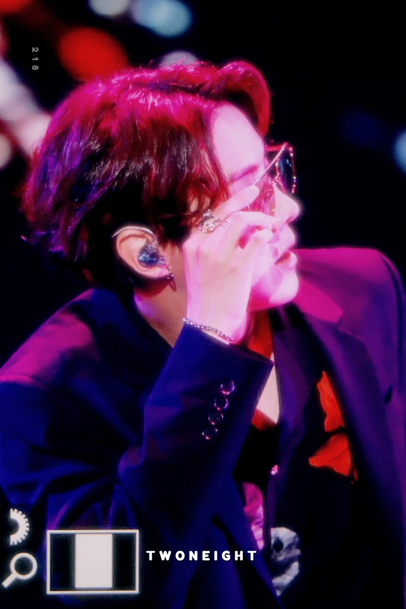 218_jhope's tweet photo. 190811 롯데패밀리콘서트 #제이홉 #호석 #BTS #jhope @BTS_twt https://t.co/ScZu5ZRf9K