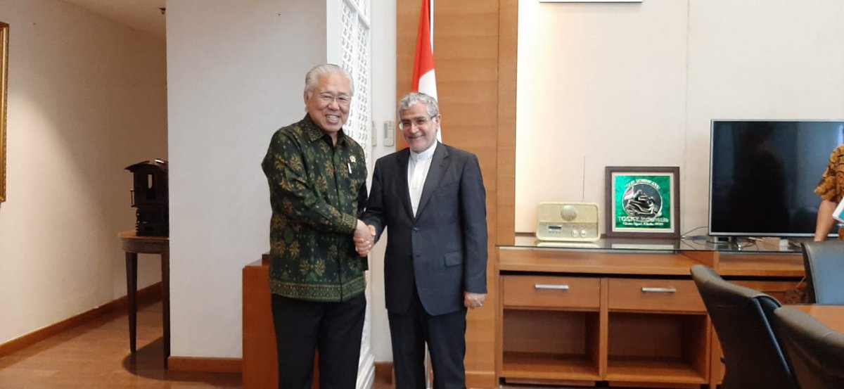 IraninIndonesia's tweet photo. @Vmohammadi5, the Amb IR.Iran bid farewell to HE #MrLukita the Min of Trade RI
-Finalizing #PTA is important. 
-Iran &amp; Indonesia have potentials to boost trade relations in all fields
- Iran is ready to coop in Nano technology.
#FarewellCall
#ThanksforSupports
#TradeRelations https://t.co/y2UKqtKELF