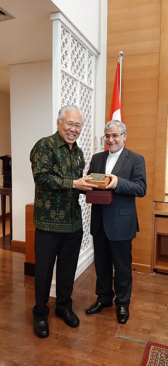 IraninIndonesia's tweet photo. @Vmohammadi5, the Amb IR.Iran bid farewell to HE #MrLukita the Min of Trade RI
-Finalizing #PTA is important. 
-Iran &amp; Indonesia have potentials to boost trade relations in all fields
- Iran is ready to coop in Nano technology.
#FarewellCall
#ThanksforSupports
#TradeRelations https://t.co/y2UKqtKELF