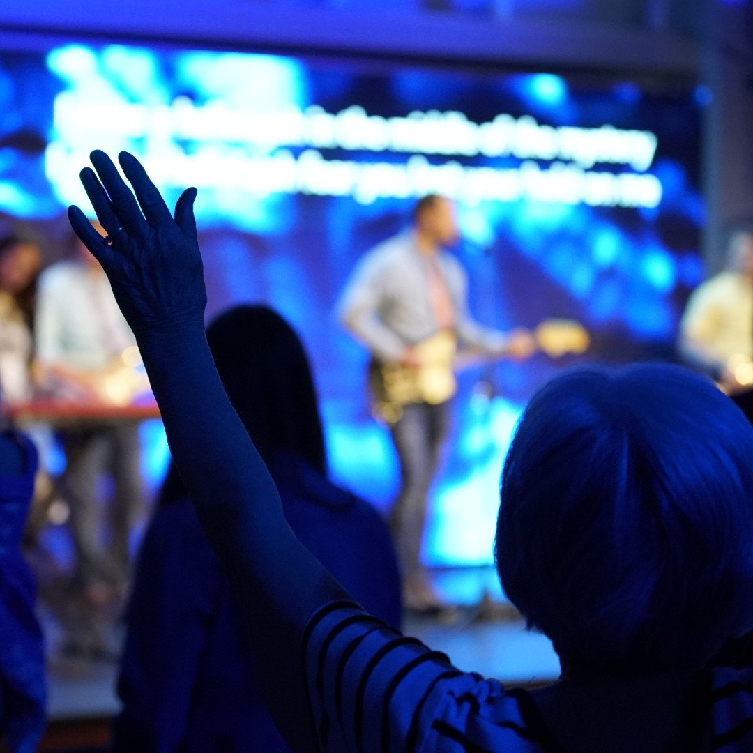 hosannamn's tweet photo. It's a good day for church! We've got services at 9 and 10:45am - looking forward to worshiping with you this morning! https://t.co/wmNuxjmpma