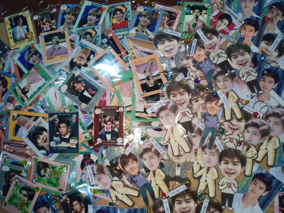 _RYUFamily's tweet photo. สำหรับทุกคนชาวริวพาวเวอร์นะคะ แจกเยอะค่ะ แจกไม่อั้นค่ะ
.
มารับของกันเยอะๆนะคะ
.
.
.
#RYUPOWER #RyuVachirawich
#WeareRyuPower
#9x9th #9x9 #ch3thailand
#4nologue #นักกีฬาหล่อบอกต่อด้วย
#พรีเซนเตอร์หล่อบอกต่อด้วย
#พ่อแมวน้อย #ch3 #ch33 #RYUFamily https://t.co/bVAByfg6Hs