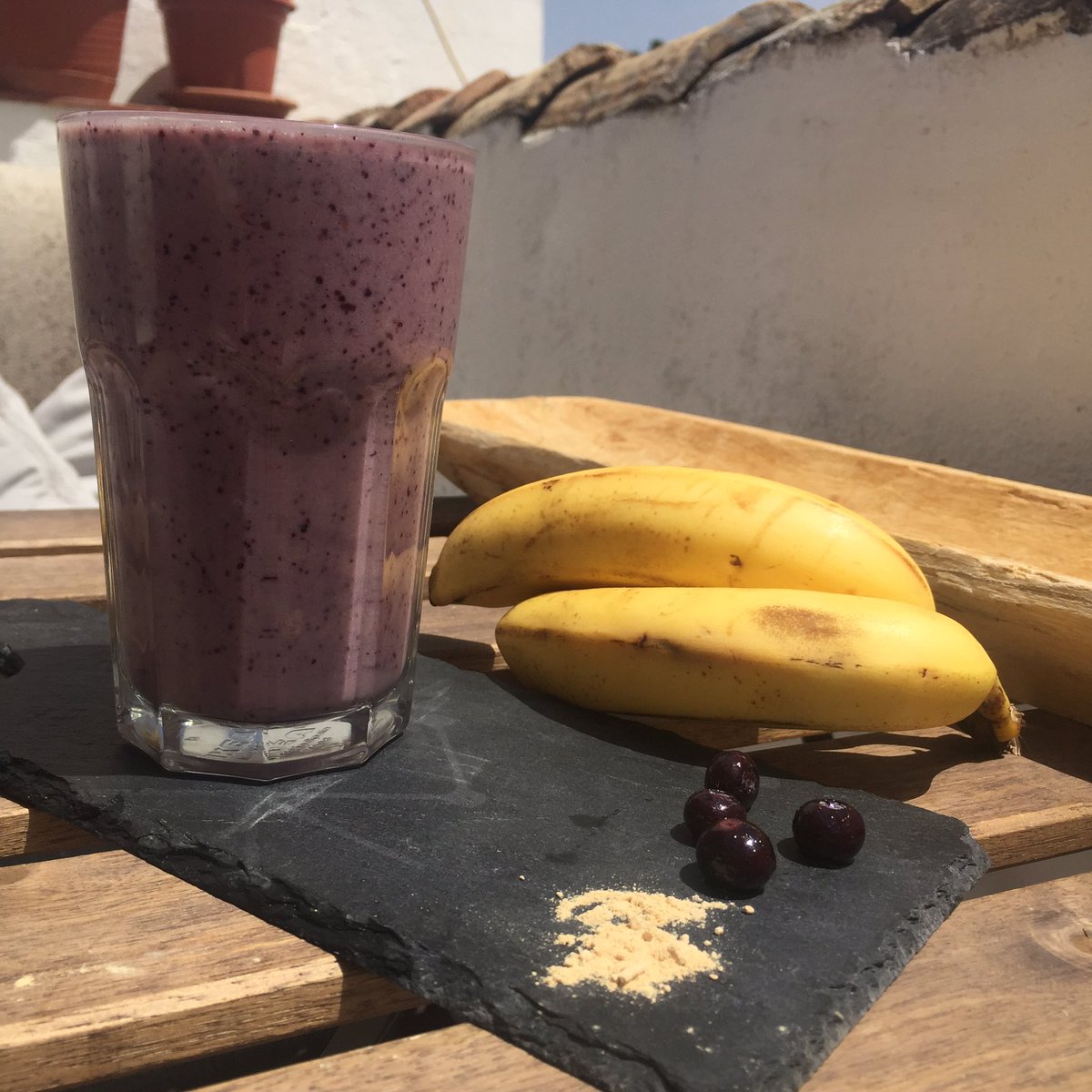 Summer time refresher x what’s your choice? #blueberrysmoothie #summer2019 #holidays