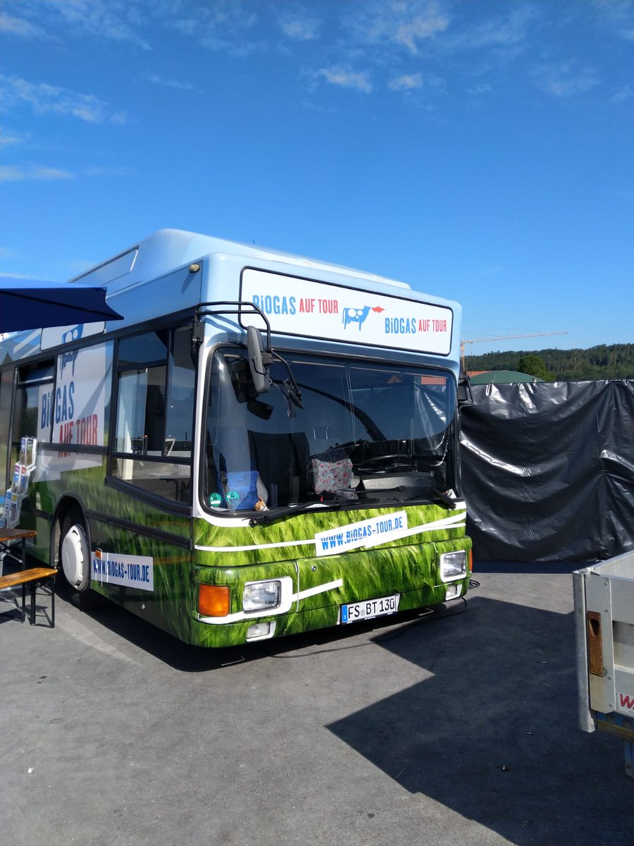 FVBiogas_PRESSE's tweet photo. Heute ist unser #Biogas-Bus in #Colmberg https://t.co/dS1d1ukCbU