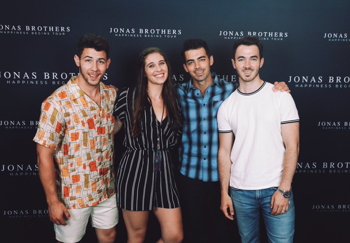 Kelly Klein tweet media