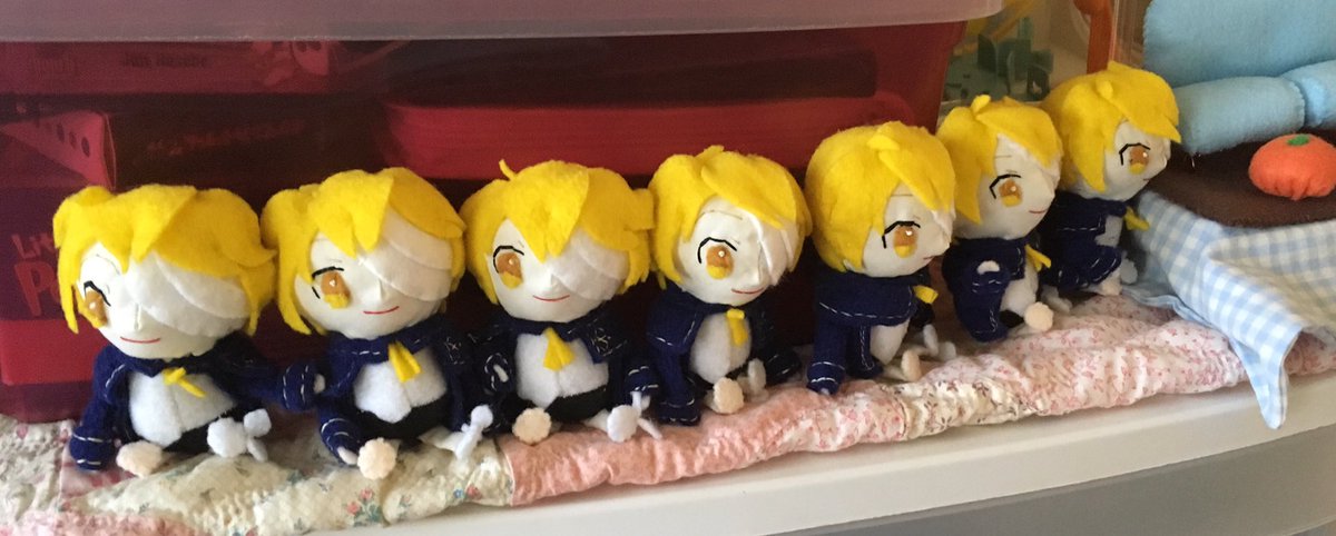 HanataPlush's tweet photo. 並べてしあわせ https://t.co/nbFtyxubH8