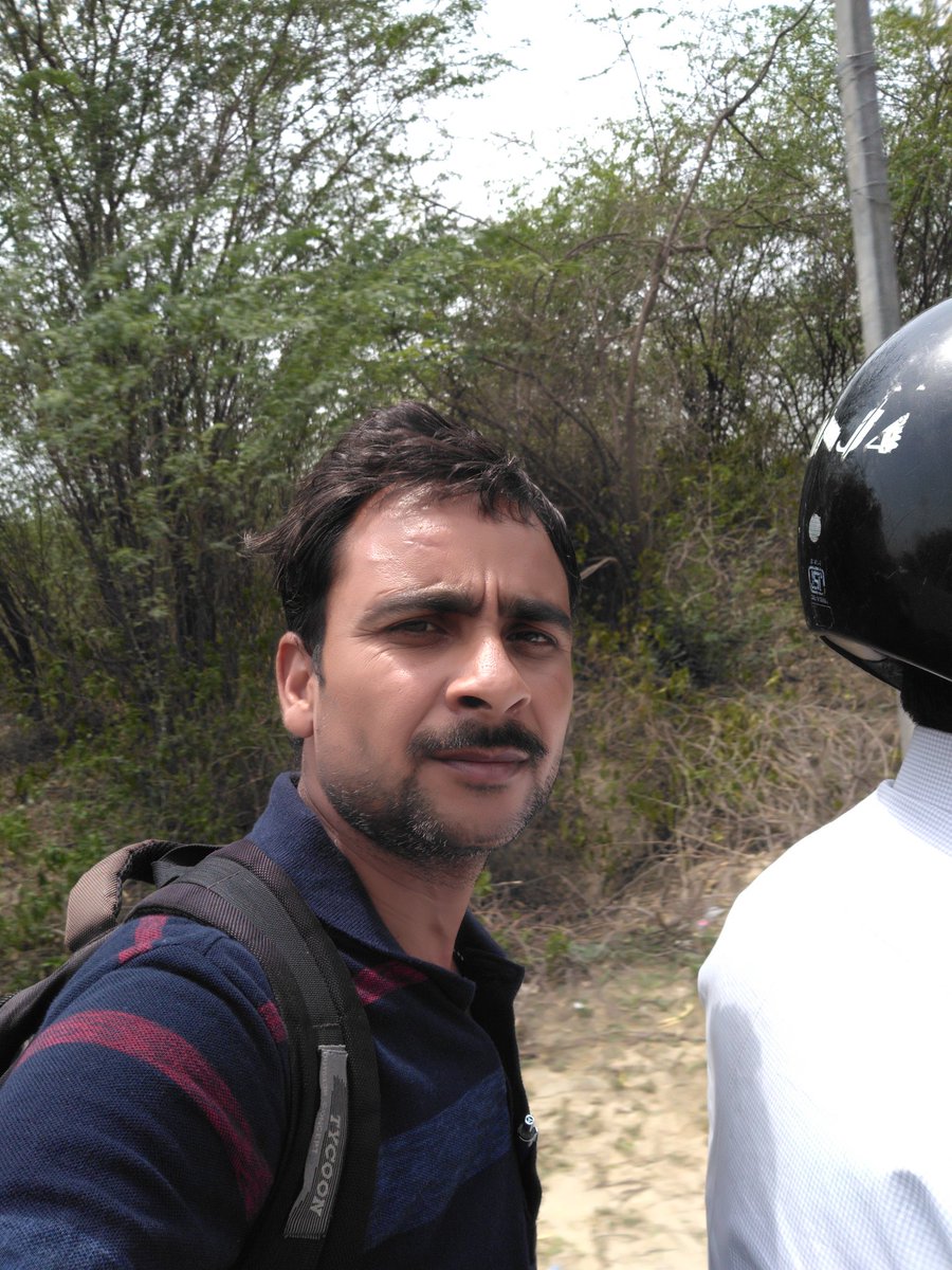 GauravP26479152's tweet photo. @XiaomiIndia Here is my beard Selfie π
@Shailes01893067
@Sagar14Naik
@AadityaMehrotr4
@gopalsanthosh0
@MollaNew
@manukumarjain
#MiBeardTrimmer
#BeardButBetter
@XiaomiIndia https://t.co/Iswhsh5OmE