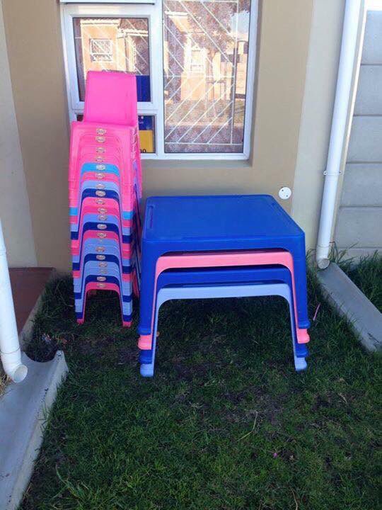 hire kiddies table and chairs