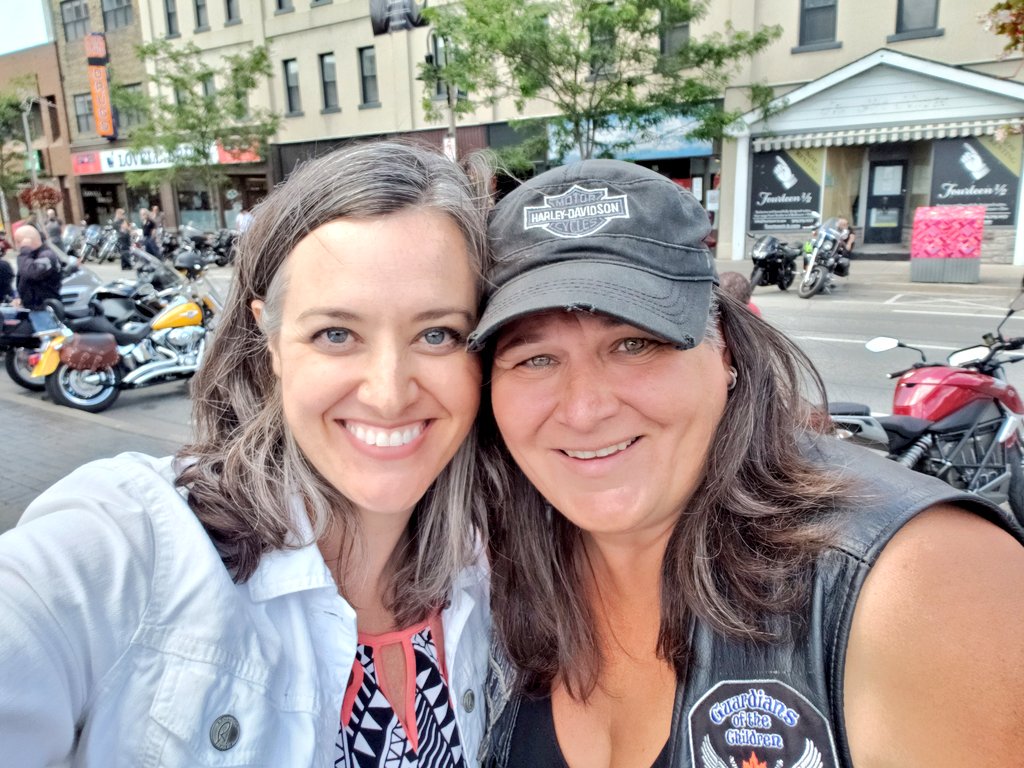 jennkfrench's tweet image. A brilliant afternoon for the 7th annual @OshawaDowntown #BikesonBond summer #streetfestival. Great to see so many people out appreciating great #bikes. Always happy to run into friends from Guardians of the Children, @MackieHarley &amp;amp; the #community. #motorcycles #Oshawa #Bill122