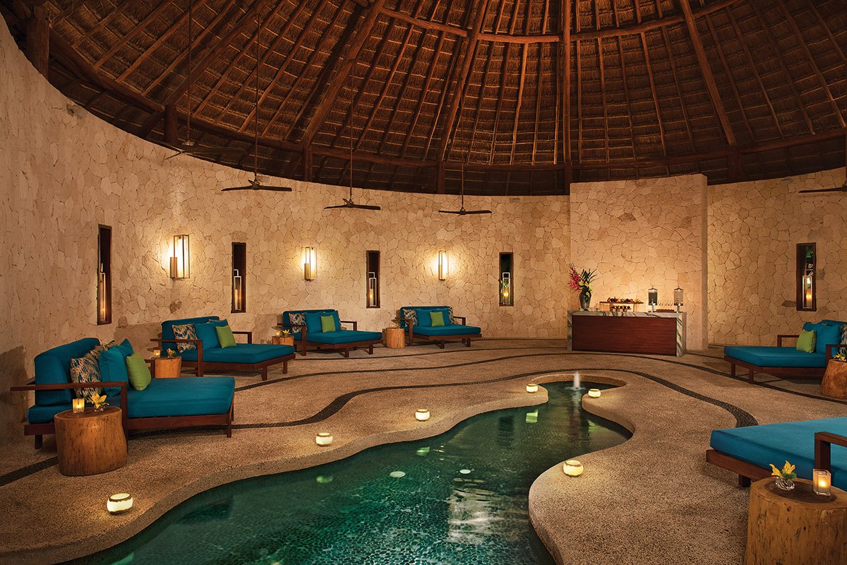 SecretsAkumal's tweet photo. ¿Necesita relajarse? Acérquese a nuestro #SecretsSpa by Pevonia y déjese consentir con los relajantes tratamientos. https://t.co/m0Gmmv70pi
#SpaTip: No olvide preguntar por la promoción del día. https://t.co/Hh4XjUBwBw