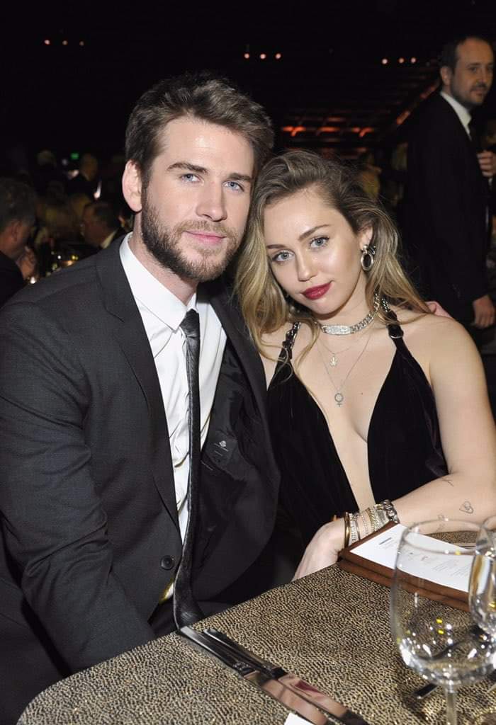 Events86801437's tweet photo. Miley Cyrus et Liam Hemsworth se sont malheureusement séparés, selon People Magazine, Leur mariage n'a duré qu'une seule année. Mais ils se fréquente depuis plus de 10 ans. https://t.co/6ycB7Qugg4