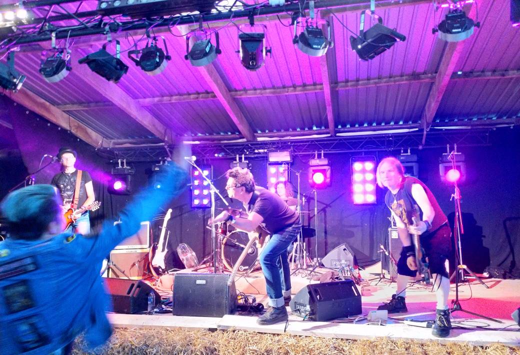 Bleeding Hearts
Down on the farm festival ... Hereford 
🍏😋👍🍺🍻
 🎶🎶🎶🎶 
Ai... was you born in a barn! ..No but we definitely rock in one! 
🤘😁👍 🎸🎸🥁🎸🎶